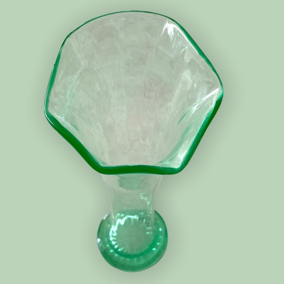 SOLDⓂ️ Vintage Uranium Green Depression Glass Ruffled Vase 10" Tall - Picture 5 of 8